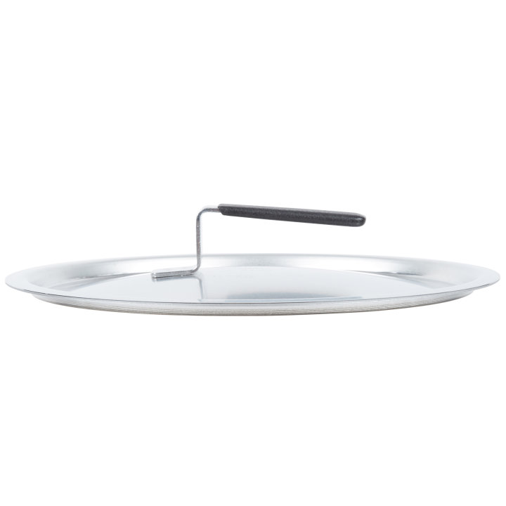 10 ¾-inch Wear-Ever® domed aluminum cover with satin finish and dipped handle