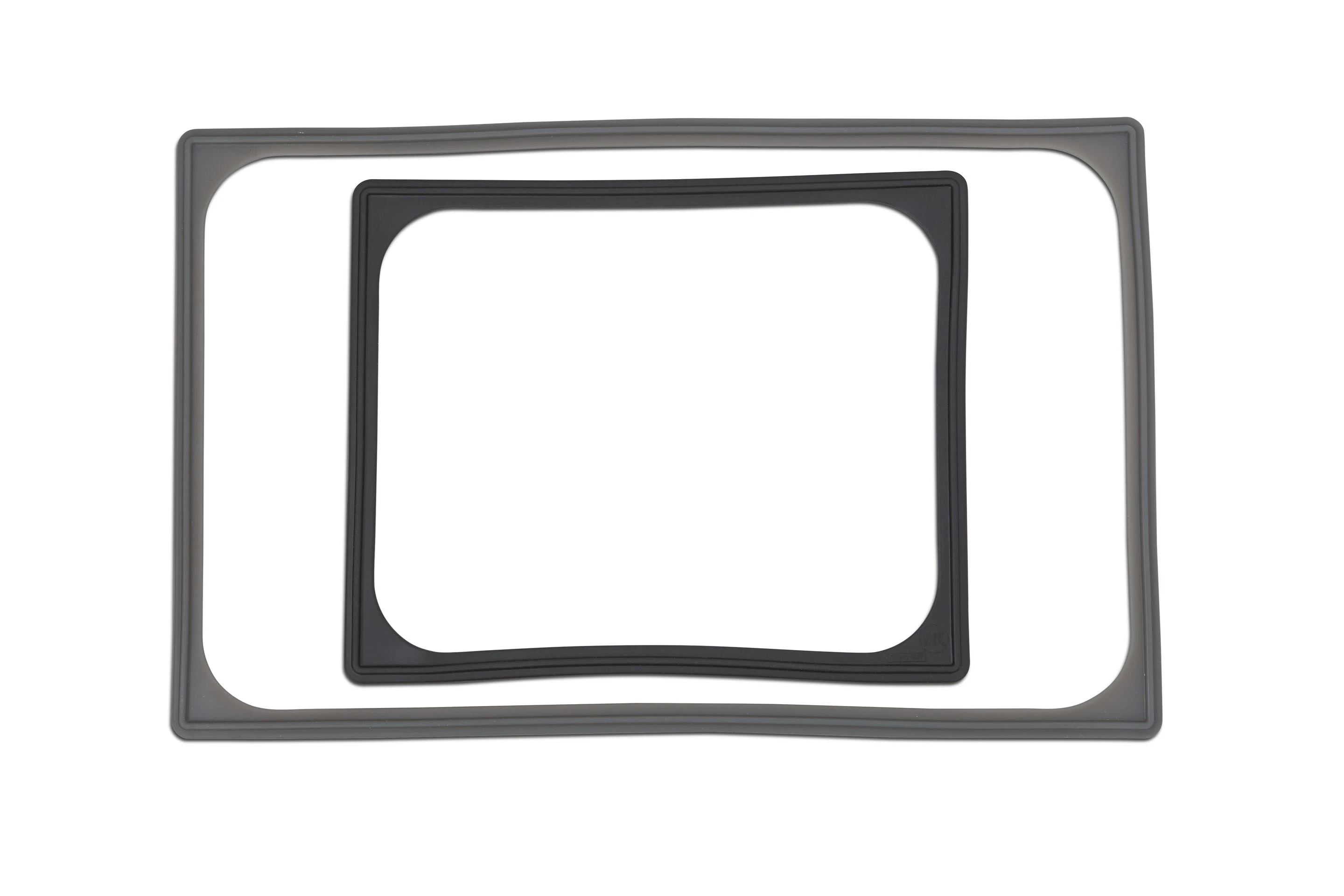 Vollrath N-0001B black and gray full-size silicone pan bands on white background