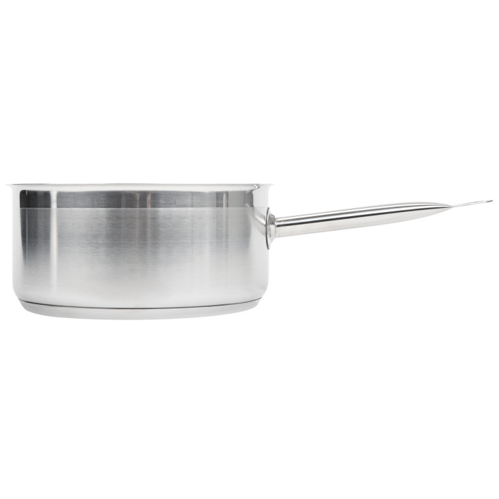 4-quart Optio™ sauté pan in natural finish