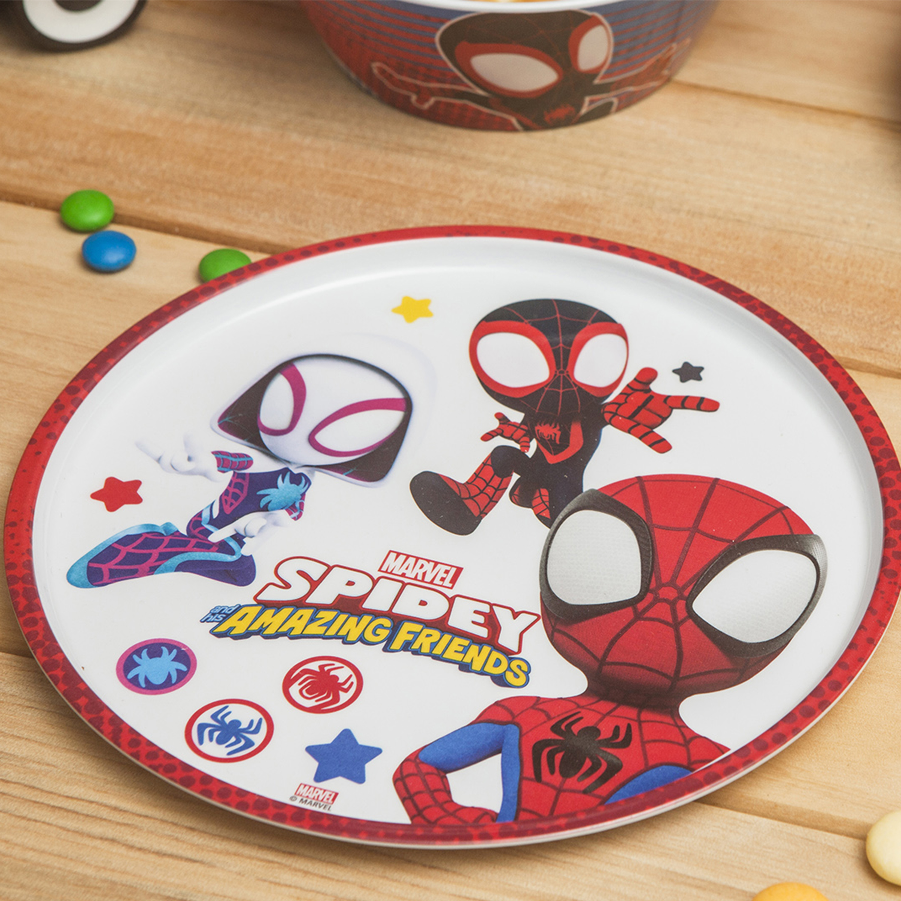Spider-Man and His Amazing Friends Dinnerware Set, Spider-Friends, 5-piece set slideshow image 4