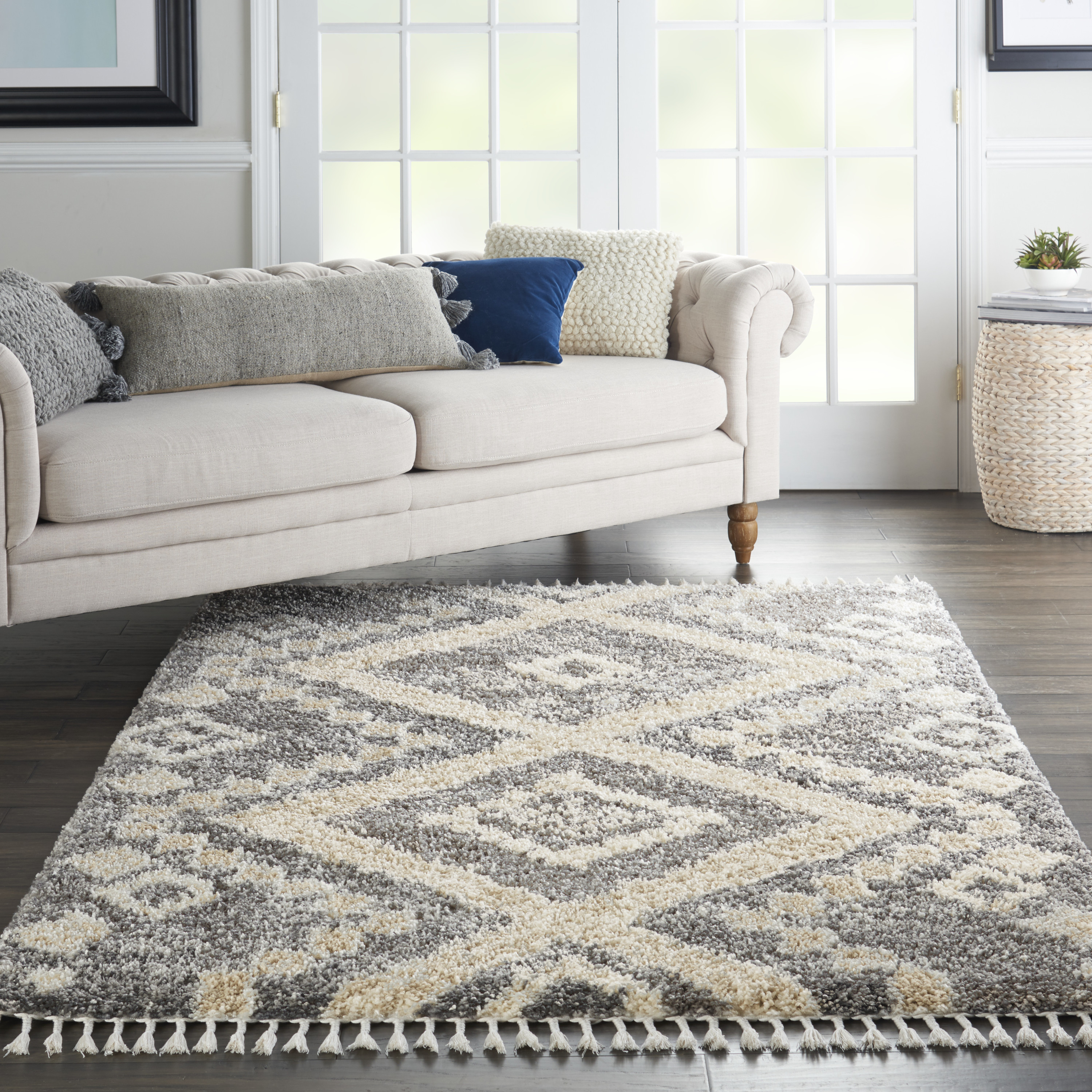 Nourison Oslo Shag 5'3" x 7'9" Grey Ivory Shag Indoor Rug