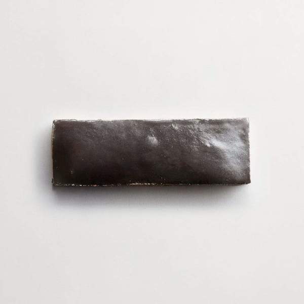 clé zellige | baguette | satin | charred cedar | sample 