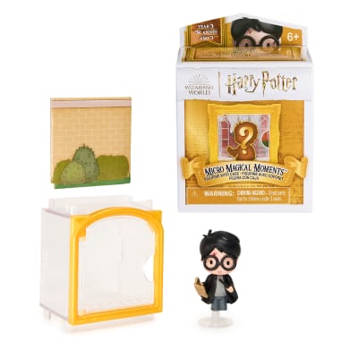 Wizarding World Harry Potter, Micro Magical Moments Year 3 Surprise Blind Box Figure & Display Case (Styles May Vary), 1.5-inch, Kids Toys for Ages 6+
