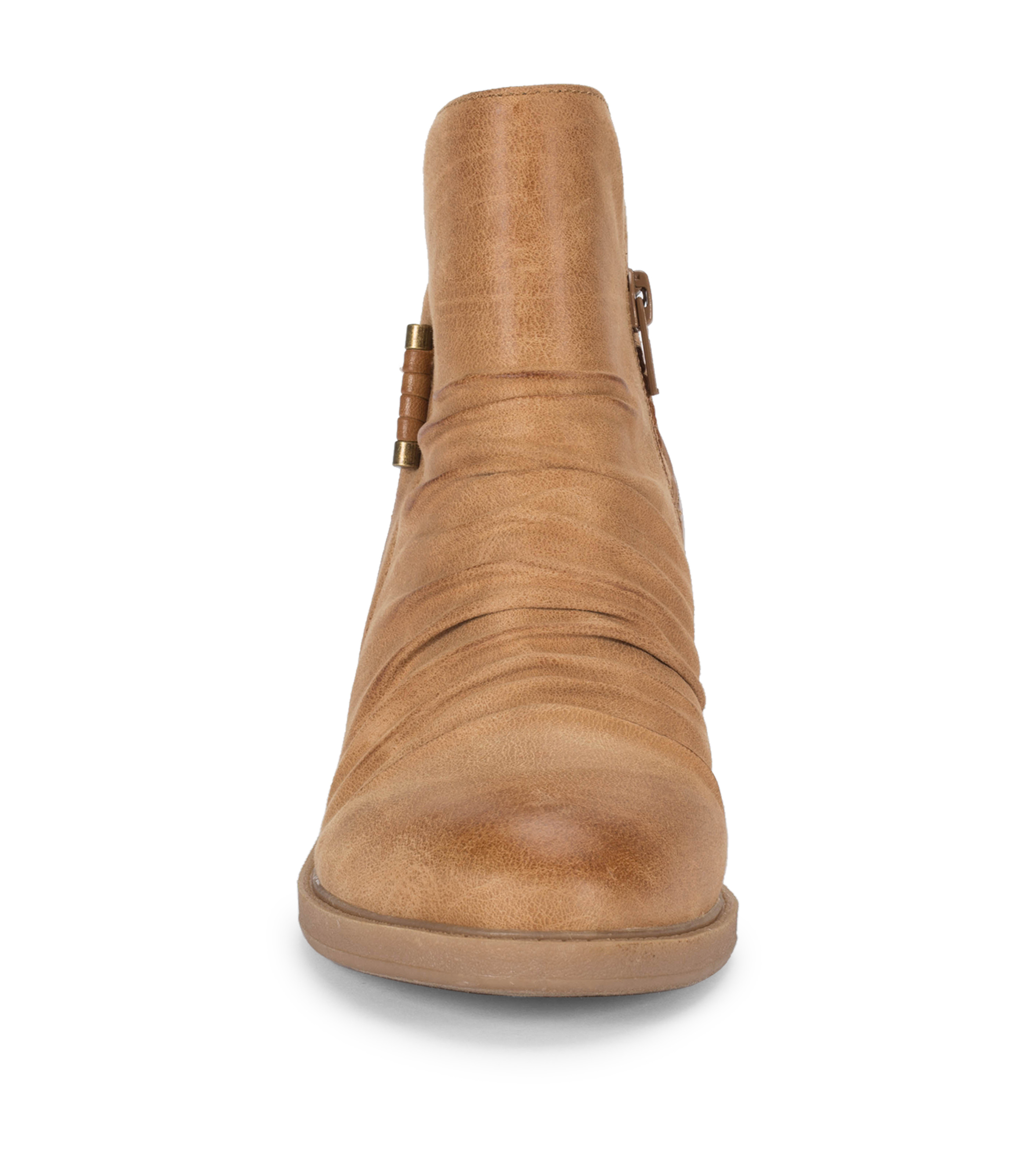 Baretraps SAZZIE Women's Boots Sand Size 6.5 M (BT29341)
