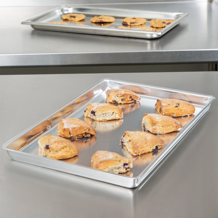 Wear-Ever® aluminum party pan