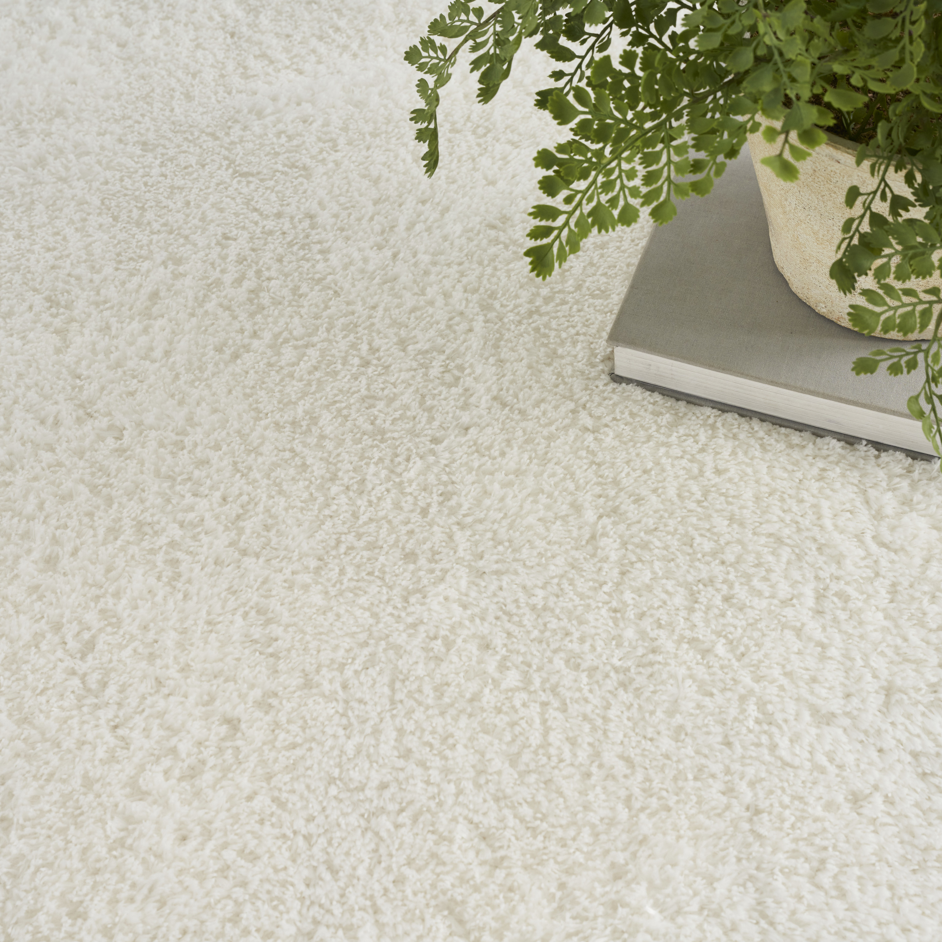 Nourison Pacific Shag 7'10" x 9'10" Ivory Shag Indoor Rug