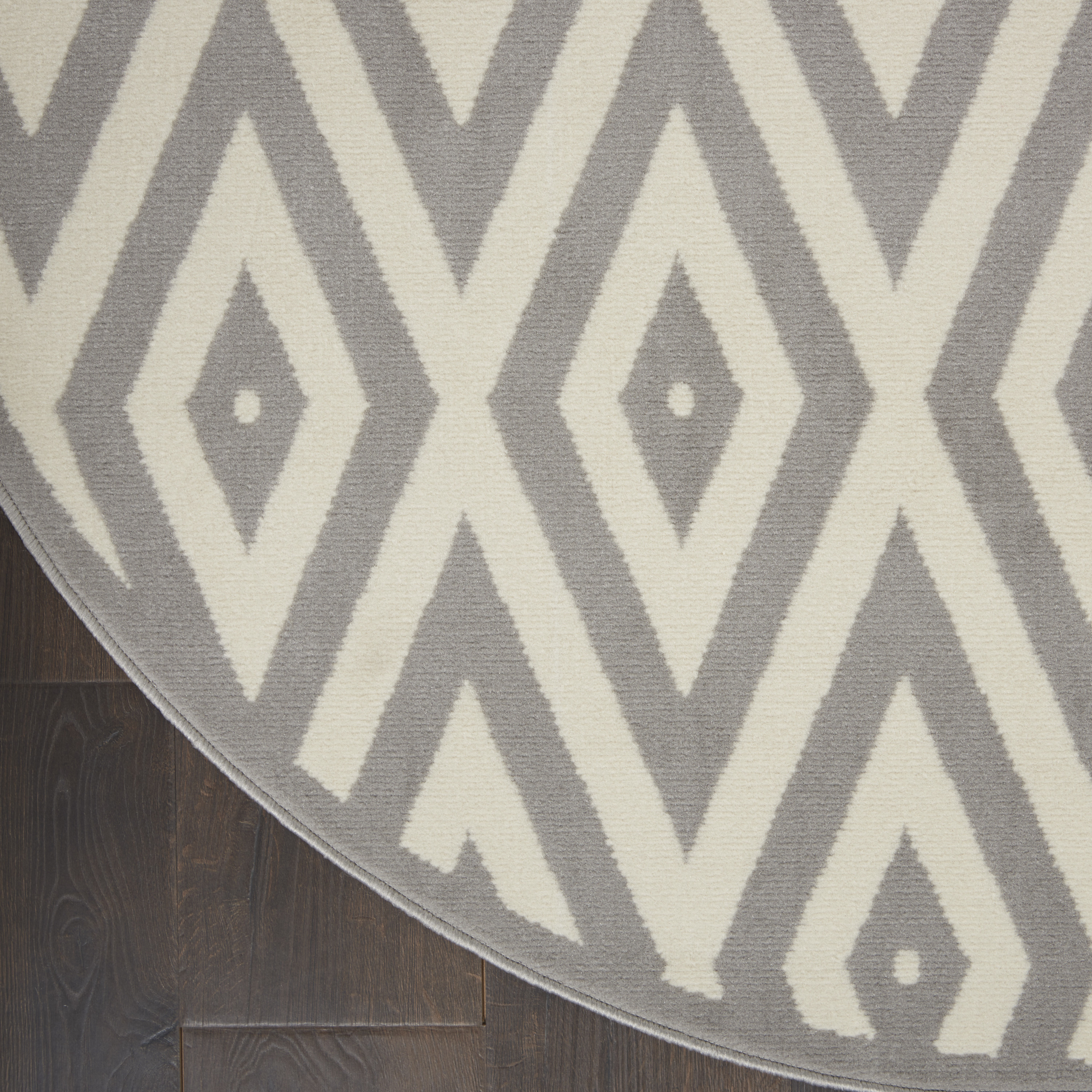 Nourison Grafix 8' x Round White/Grey Mid-Century Modern Indoor Rug