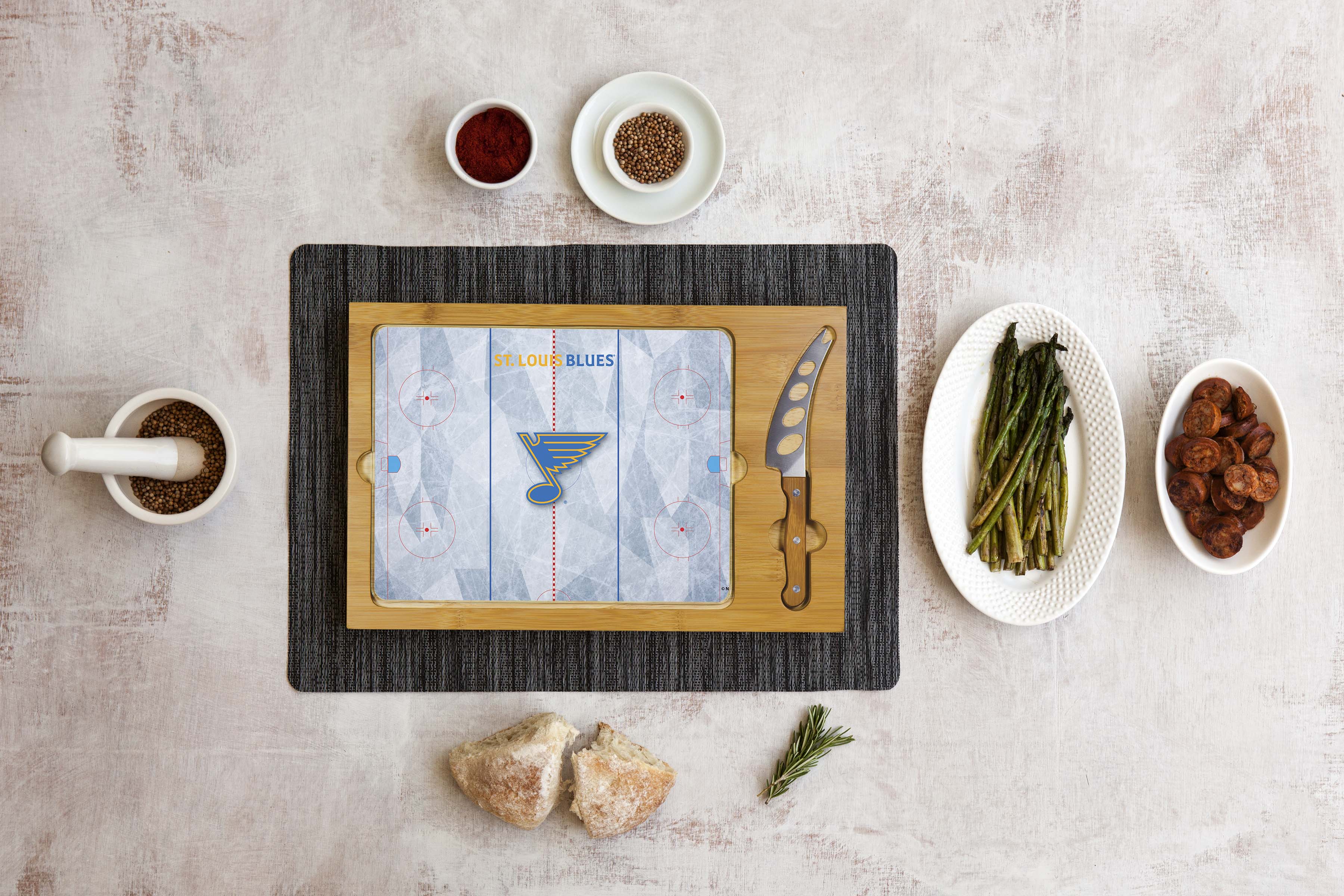St Louis Blues Hockey Rink - Icon Glass Top Cutting Board & Knife Set