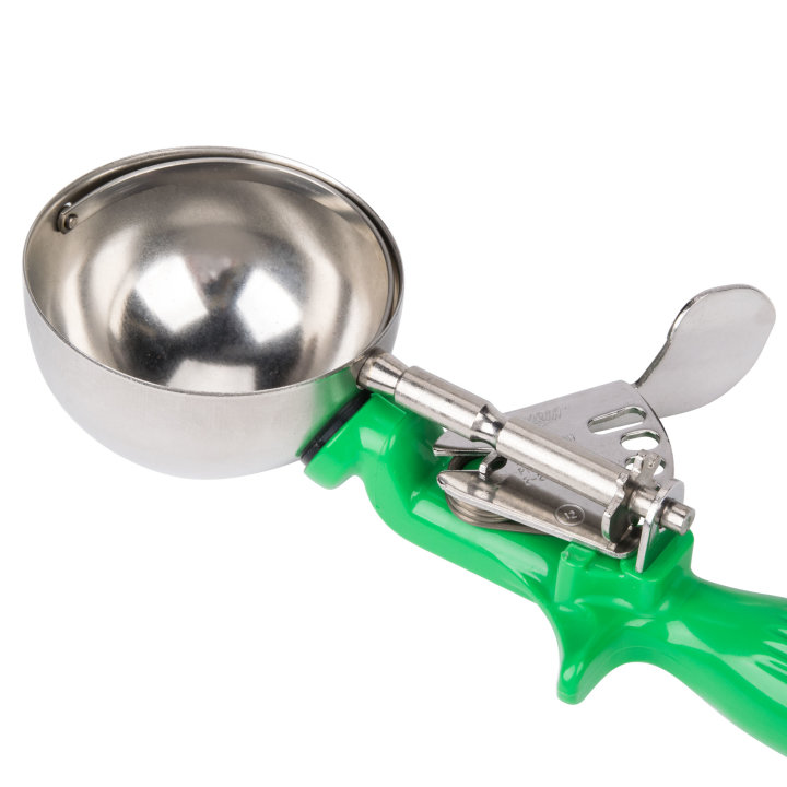 2.66-ounce one-piece thumb disher with green handle