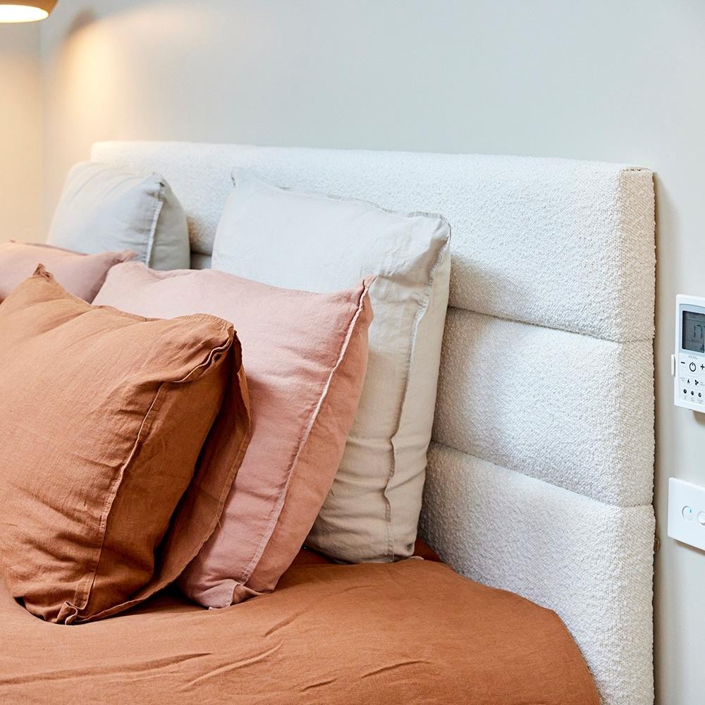 Detail image of the  Tori Bedhead, Ovis Ivory from Forty Winks