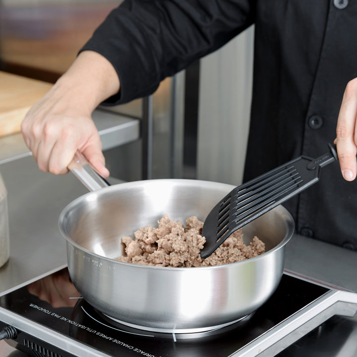 3 ¼-quart Centurion® curved sauté pan in natural finish