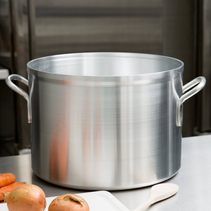 26-quart Wear-Ever® Classic™ sauce pot in natural finish