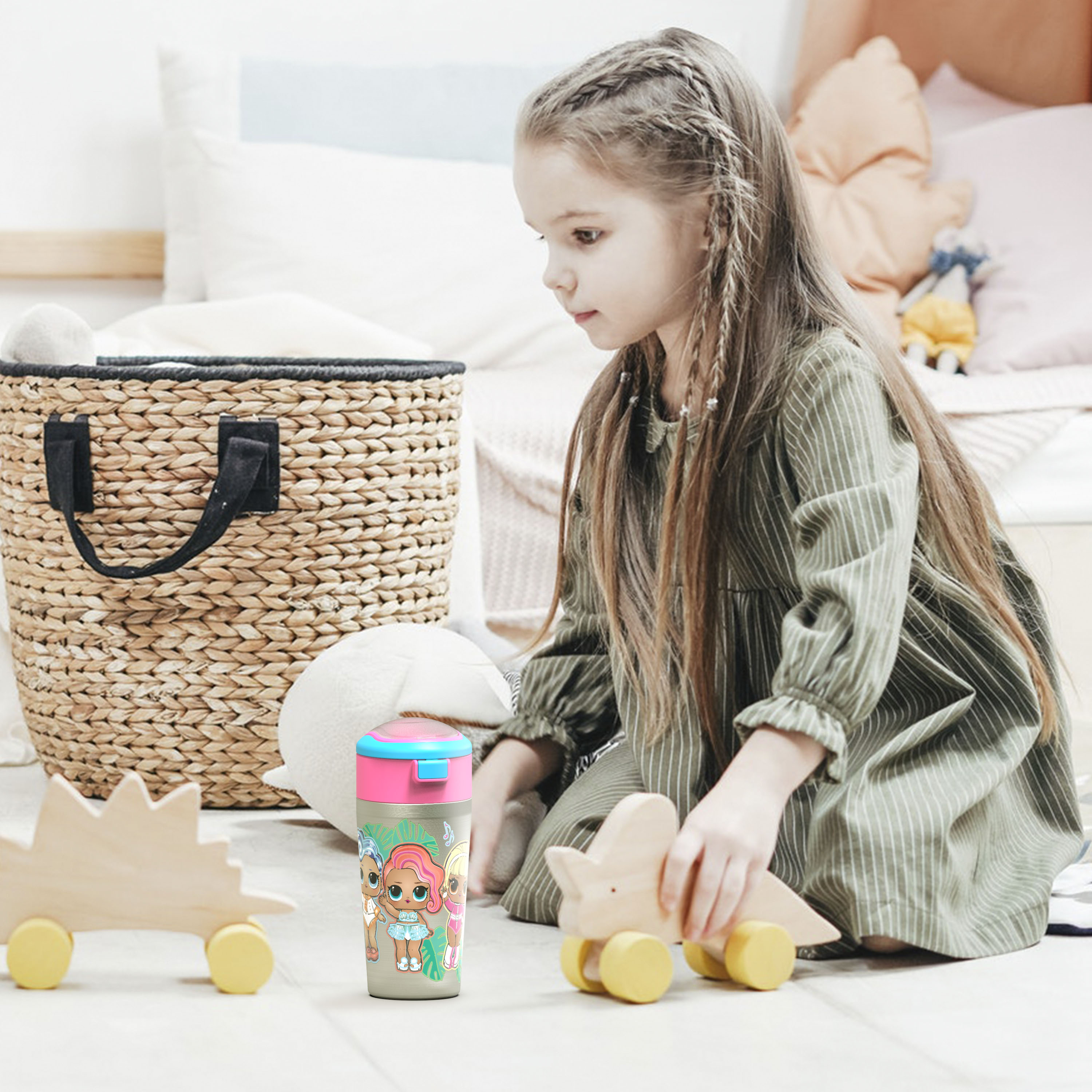 L.O.L. Surprise! 12 ounce Vacuum Insulated Reusable Stainless Steel Water Bottle, LOL Party slideshow image 5