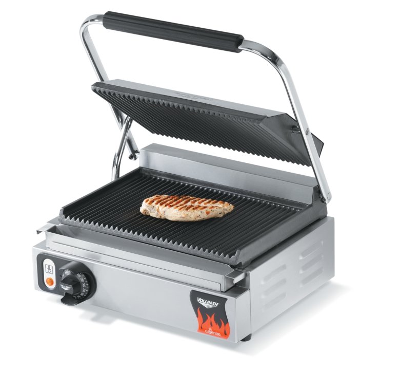 120-volt Cayenne® sandwich press with panini-style, cast-iron plates