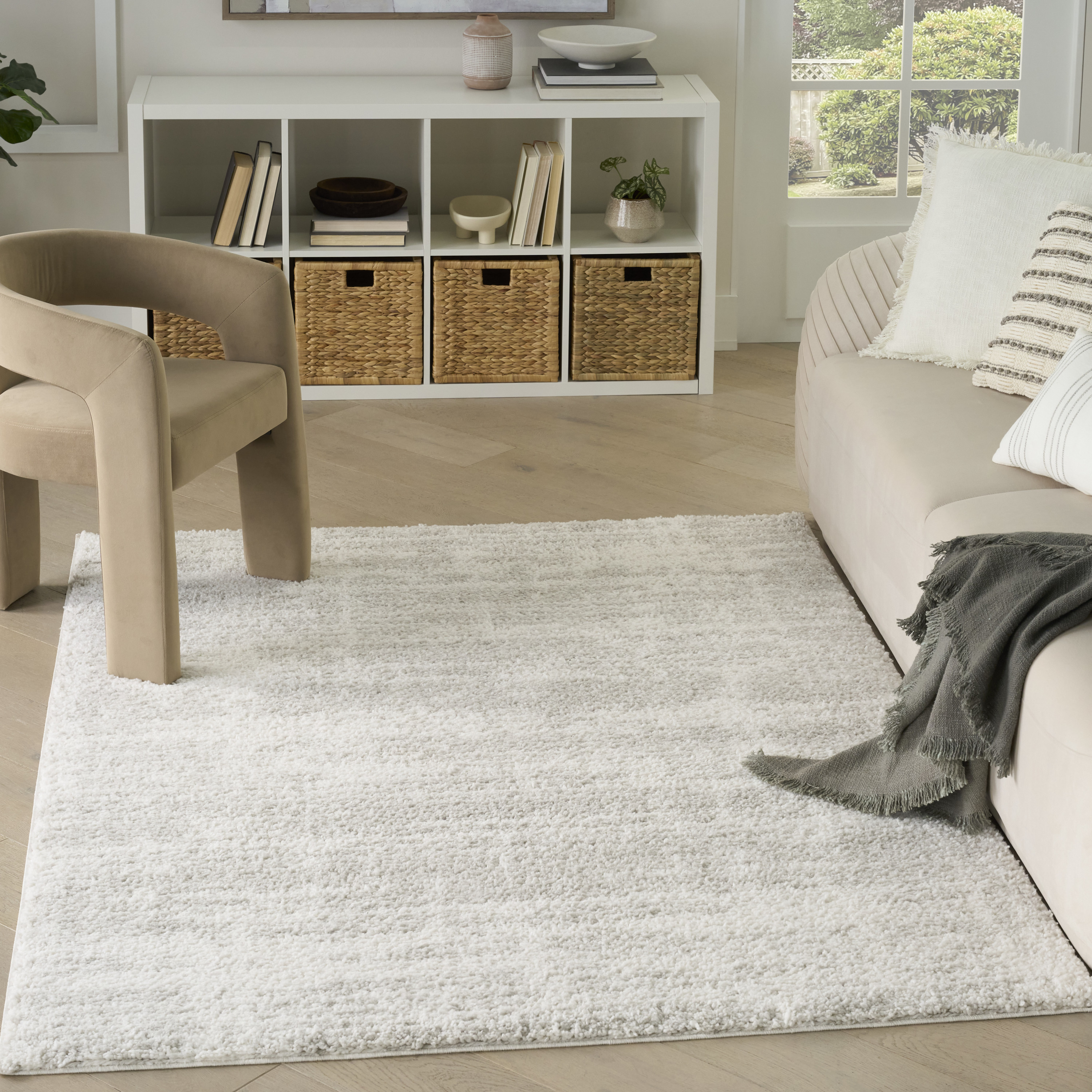 Nourison Modern Shag 3'11" x 5'11" Ivory Grey Modern Indoor Rug
