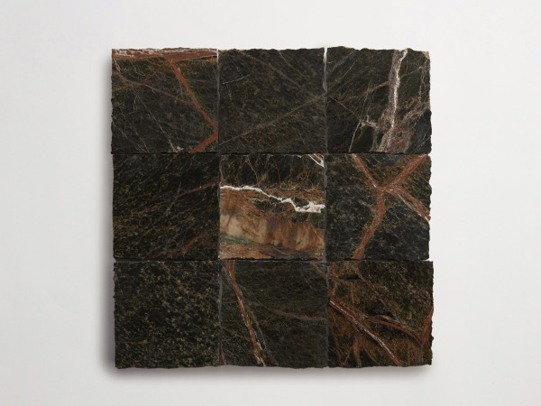 lapidary: marzelij | classique petit | galician green | honed 