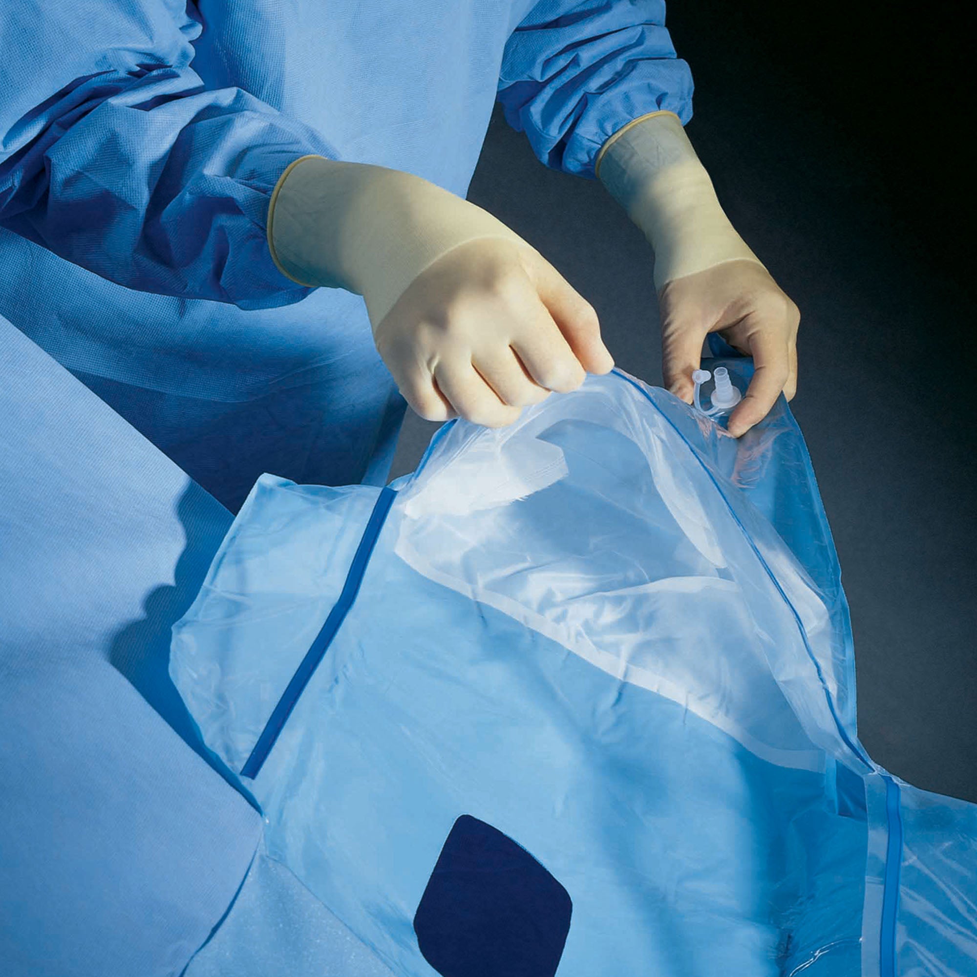 Halyard Sterile Gyn / Urological Drape, 112 x 63 x 131 Inch