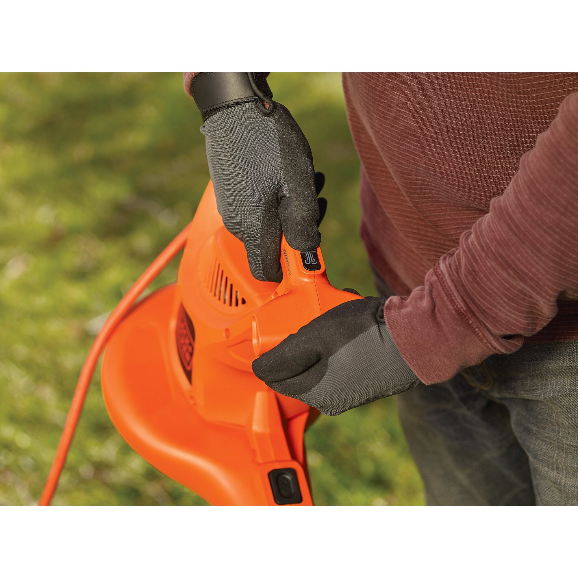 POWERBOOST button feature of 3 in 1 VACPACK 12 Ampere leaf blower, vacuum, and mulcher.