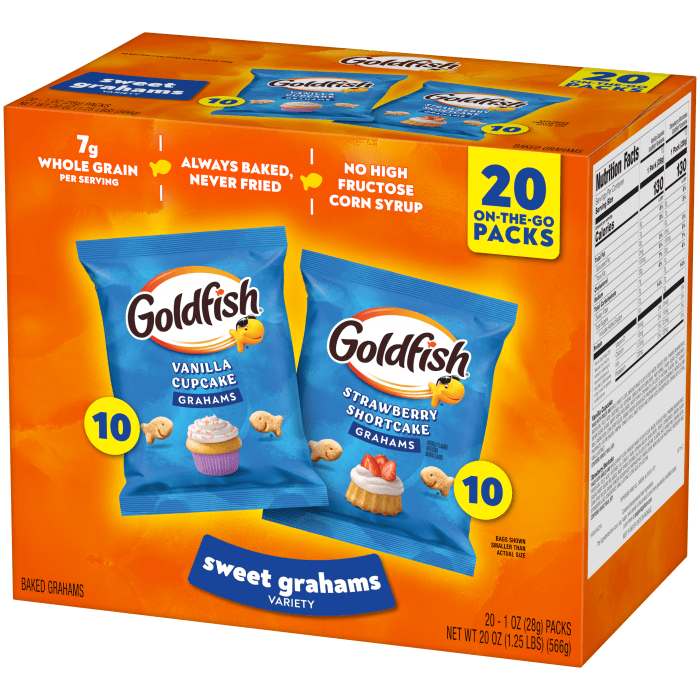 Goldfish® Variety Pack Baked Graham Snacks, 20 count box, 20 oz, bag - Right Angle Image