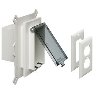 NM Recessed Outdoor IN BOX, New Vinyl Siding Construction, In-Use WP Cover, Clear
