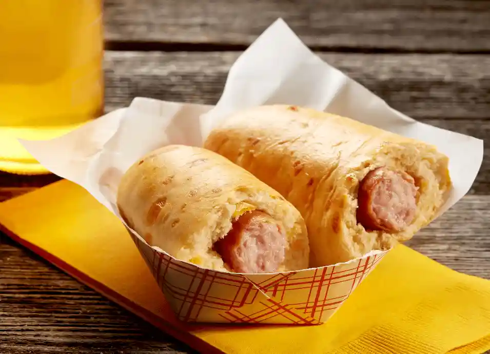 Polish Smoked Sausage Wrapped in Cheese Bread_image_01
