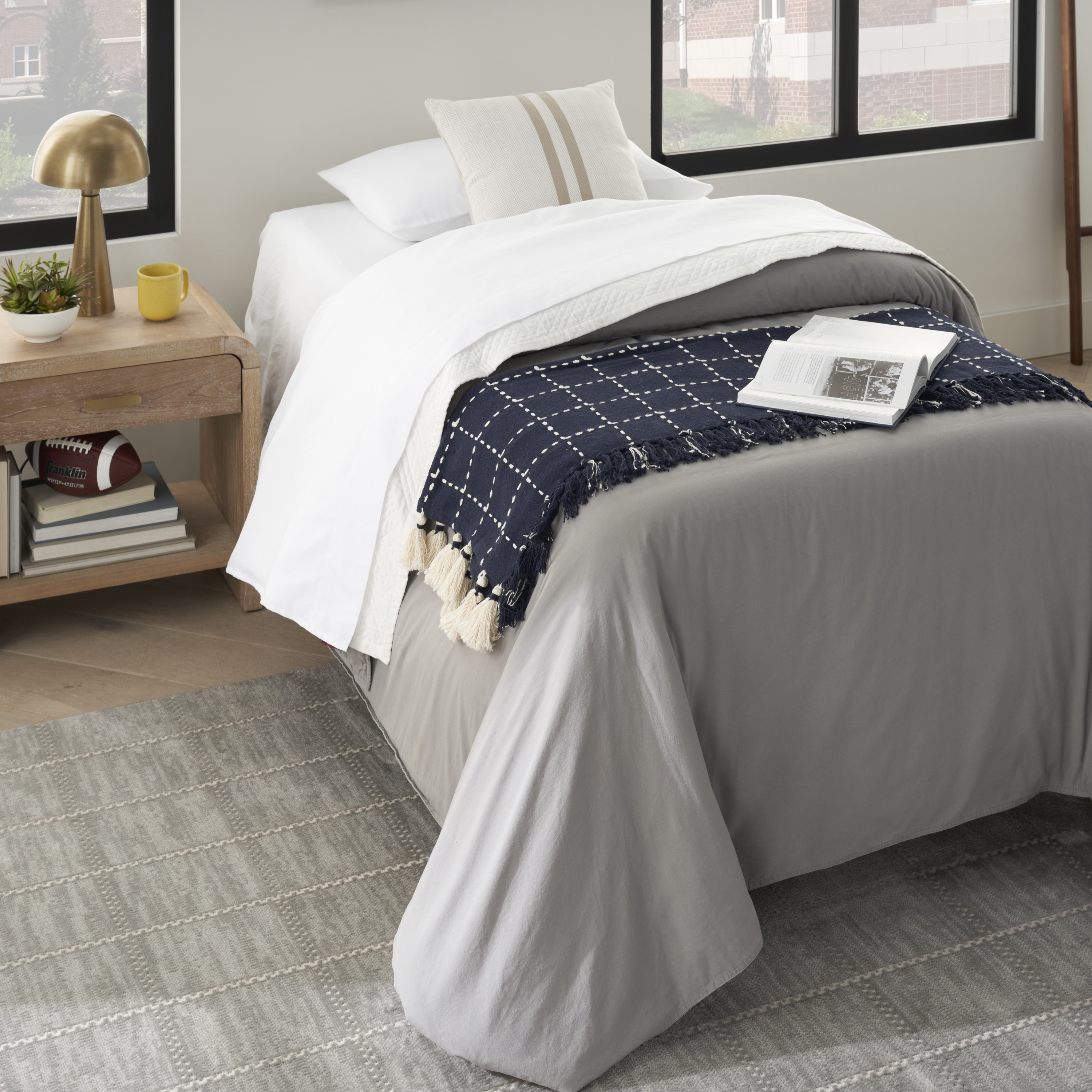 Nourison Serenity Home 9' x 12' Light Grey Modern Indoor Rug
