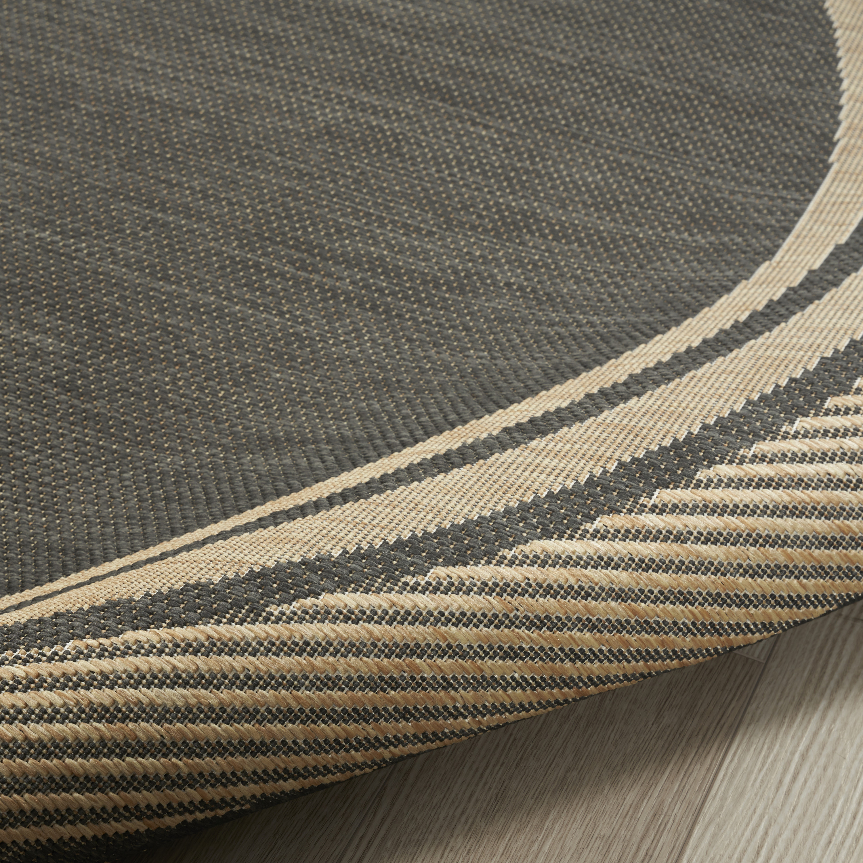 Nourison Horizon Indoor/Outdoor 8' x Round Charcoal Modern Rug