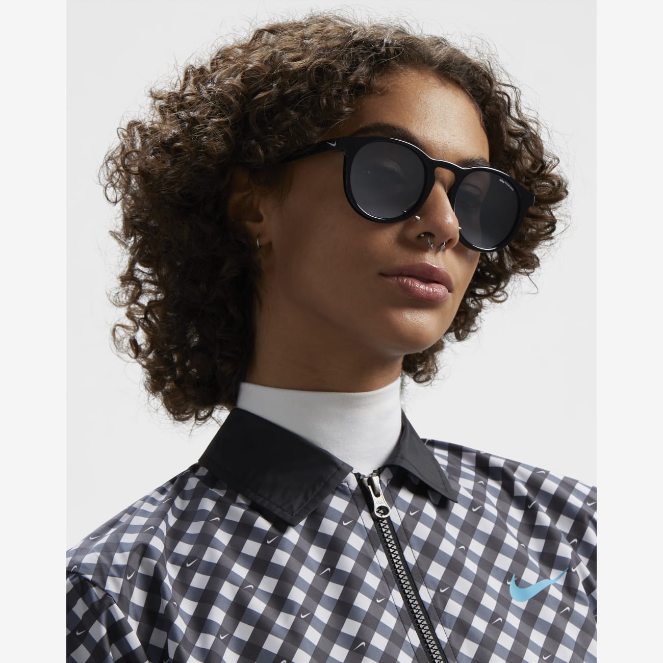 Nike Swerve Polarized Lifestyle Image 2