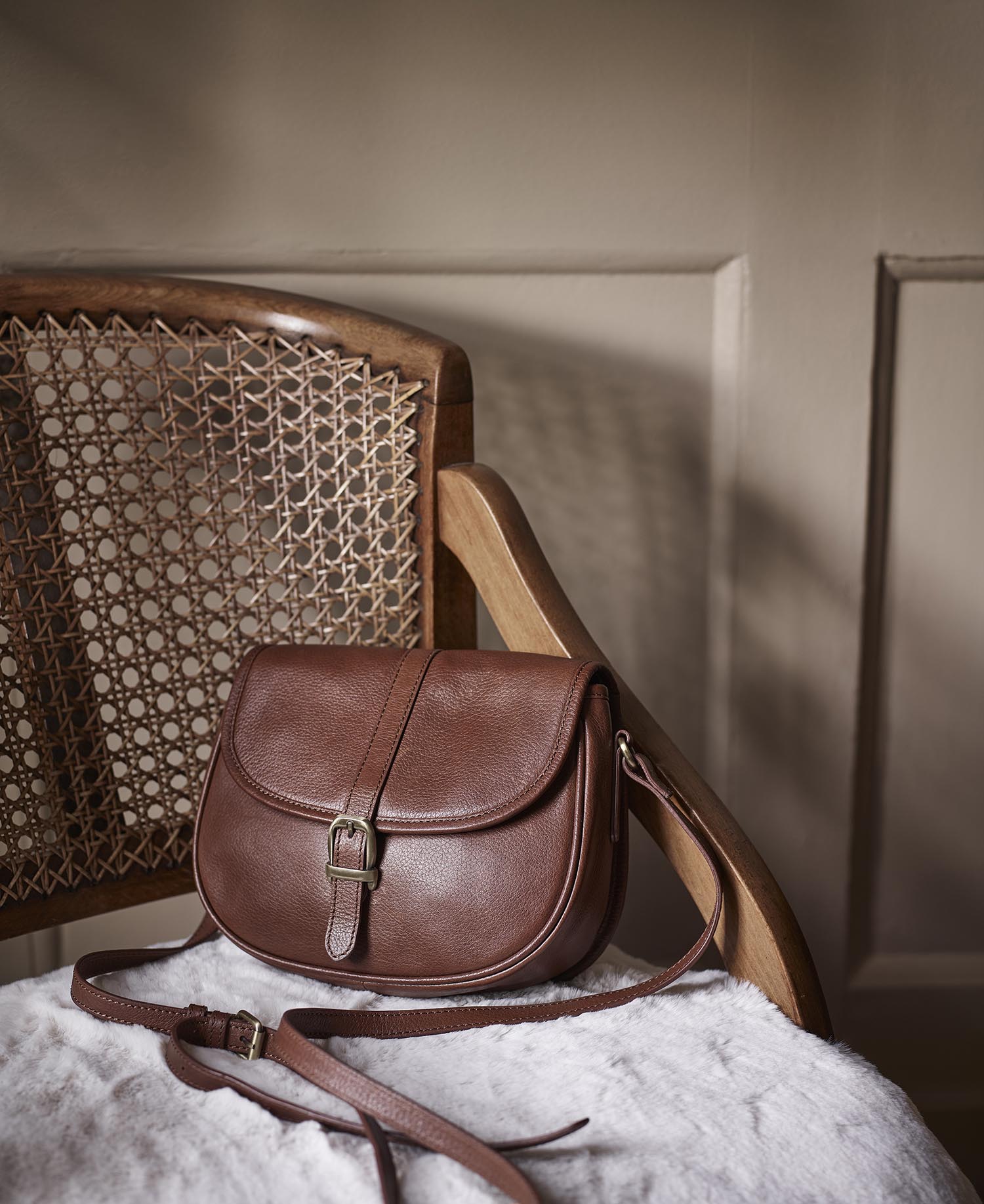 Laire Leather Saddle Bag image number 4