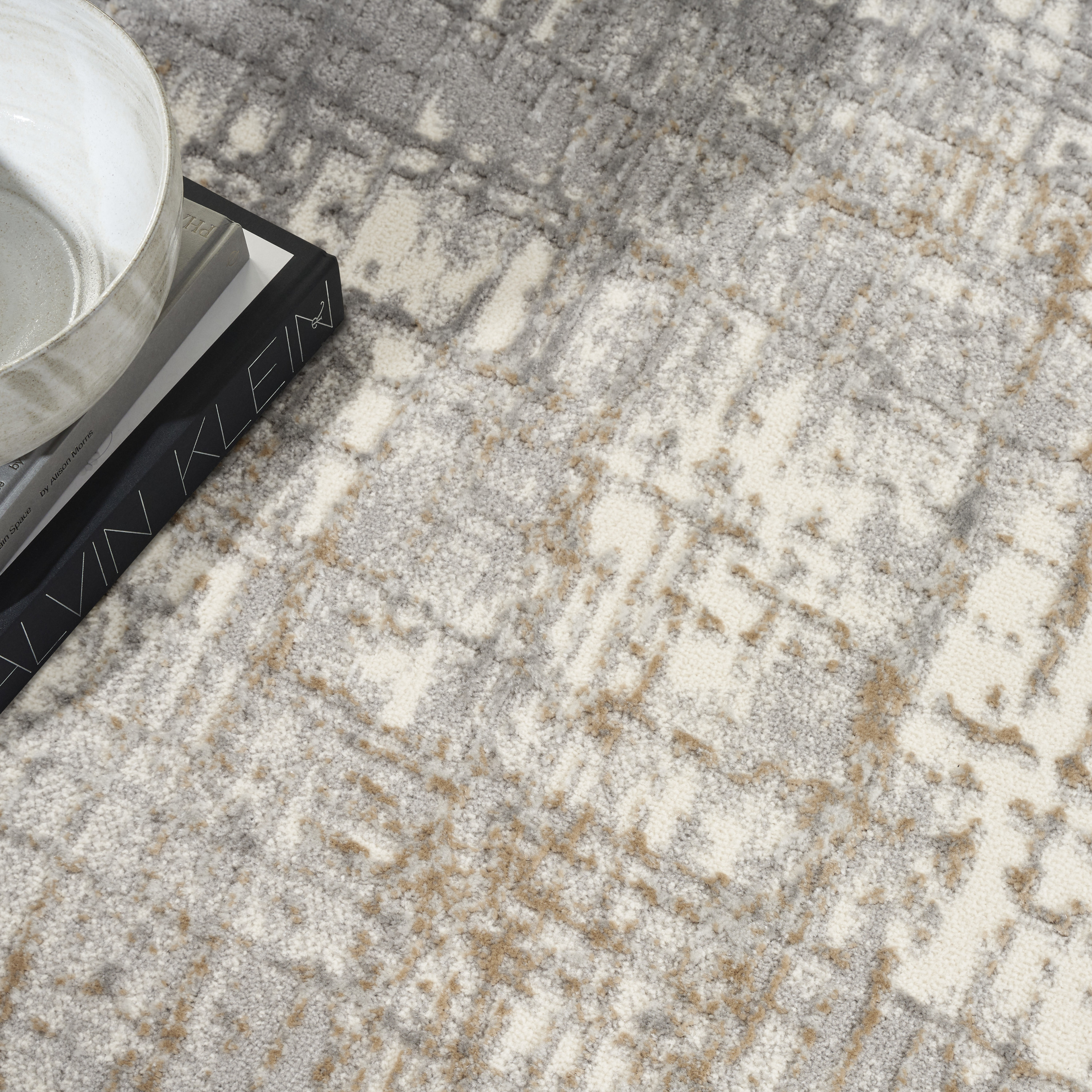 Calvin Klein CK950 Rush 3'2" x 5' Ivory Grey Modern Indoor Rug