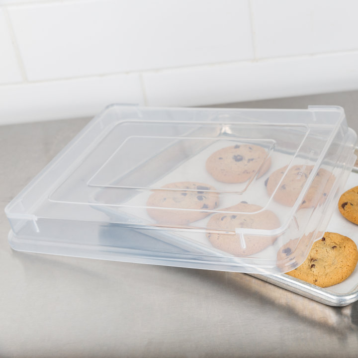 Quarter-size clear sheet pan cover