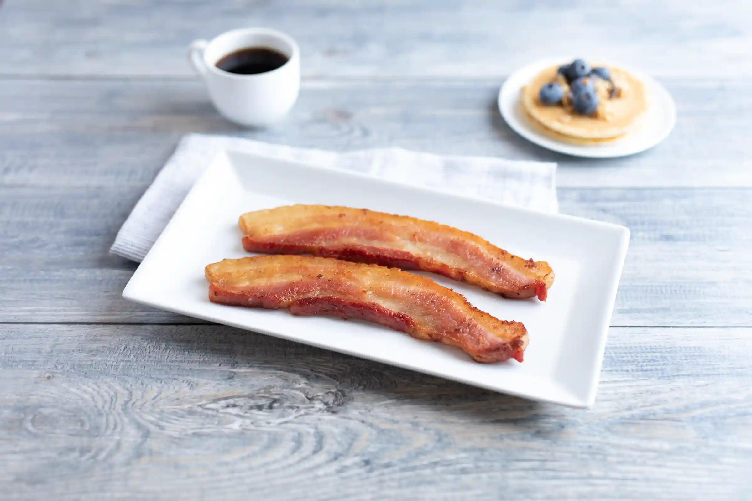 Wright® Brand Naturally Hickory Smoked Extra Extra Thick Sliced Steak Cut Bacon, Bulk, 15 Lbs, 2 Slices/Inch, Gas Flushed https://images.salsify.com/image/upload/s--7SdpXEs7--/q_25/809d33f5a53edc05ccb77a1ba68fb87a67a81d6d.webp