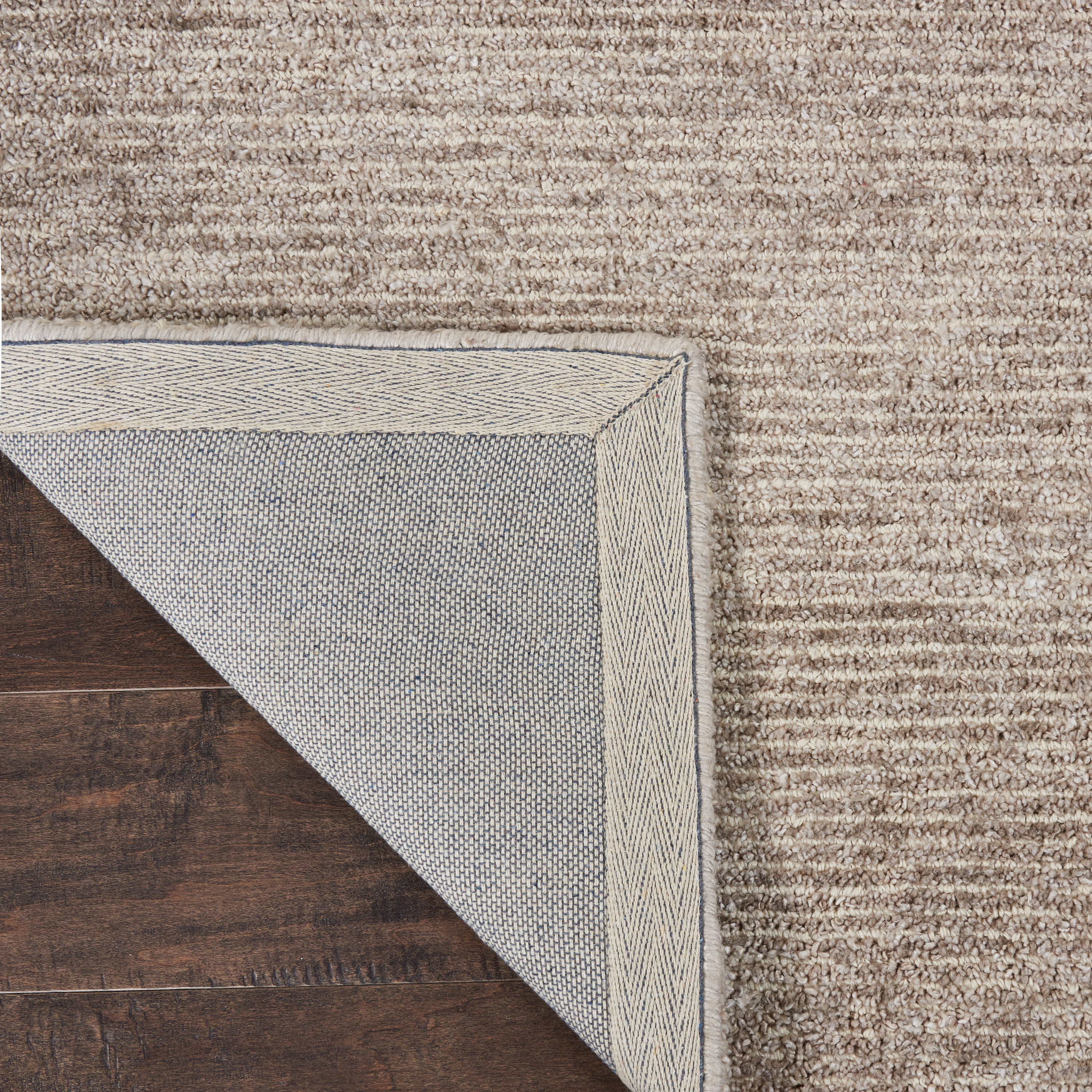 Nourison Weston 5'3" x 7'5" Vapor Modern Indoor Rug