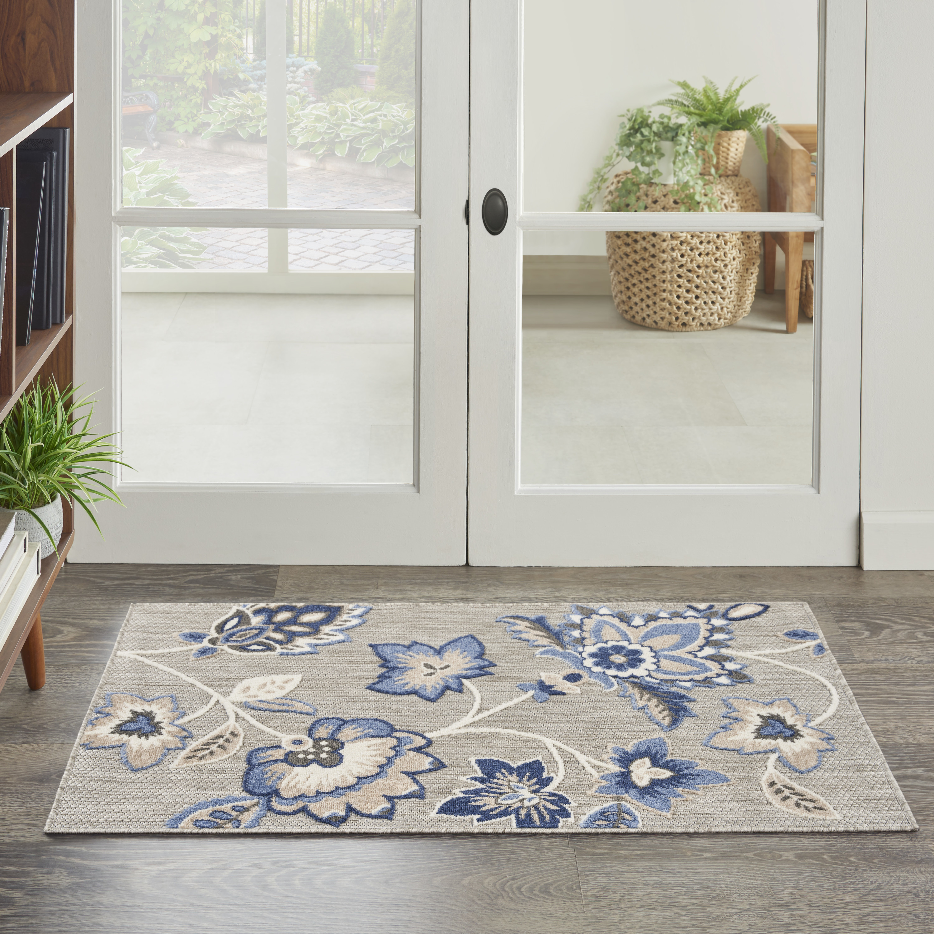 Nourison Aloha 2'8" x 4' Blue Grey Contemporary Rug