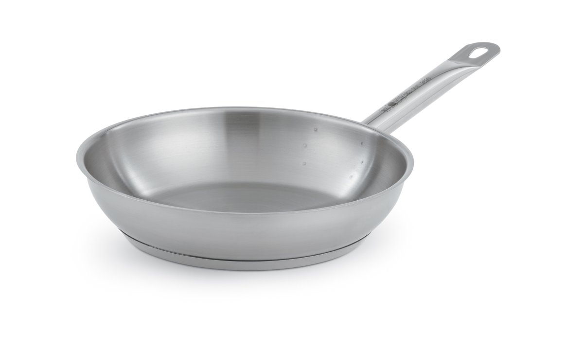 8-inch Optio™ frying pan in natural finish