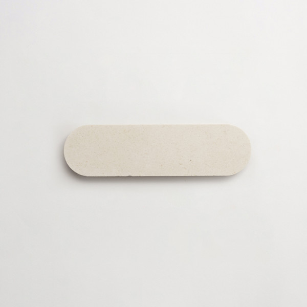 clé lapidary: smooth-cut ovals | oval long | honed | beige travertine | sample 