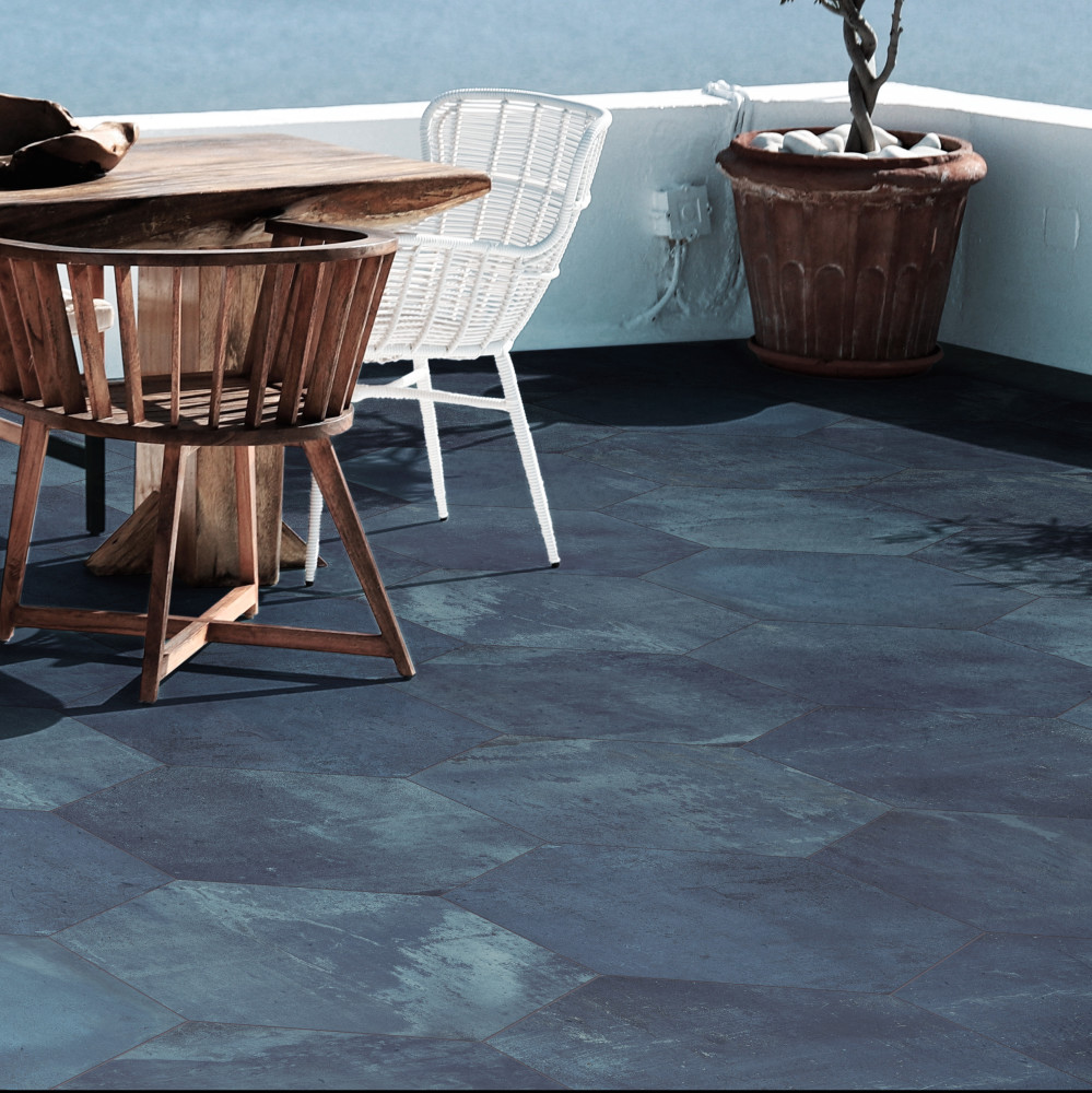 Argillos Hex Deep Blue 20-1/2 in. x 23-5/8 in. Porcelain Floor and Wall Tile