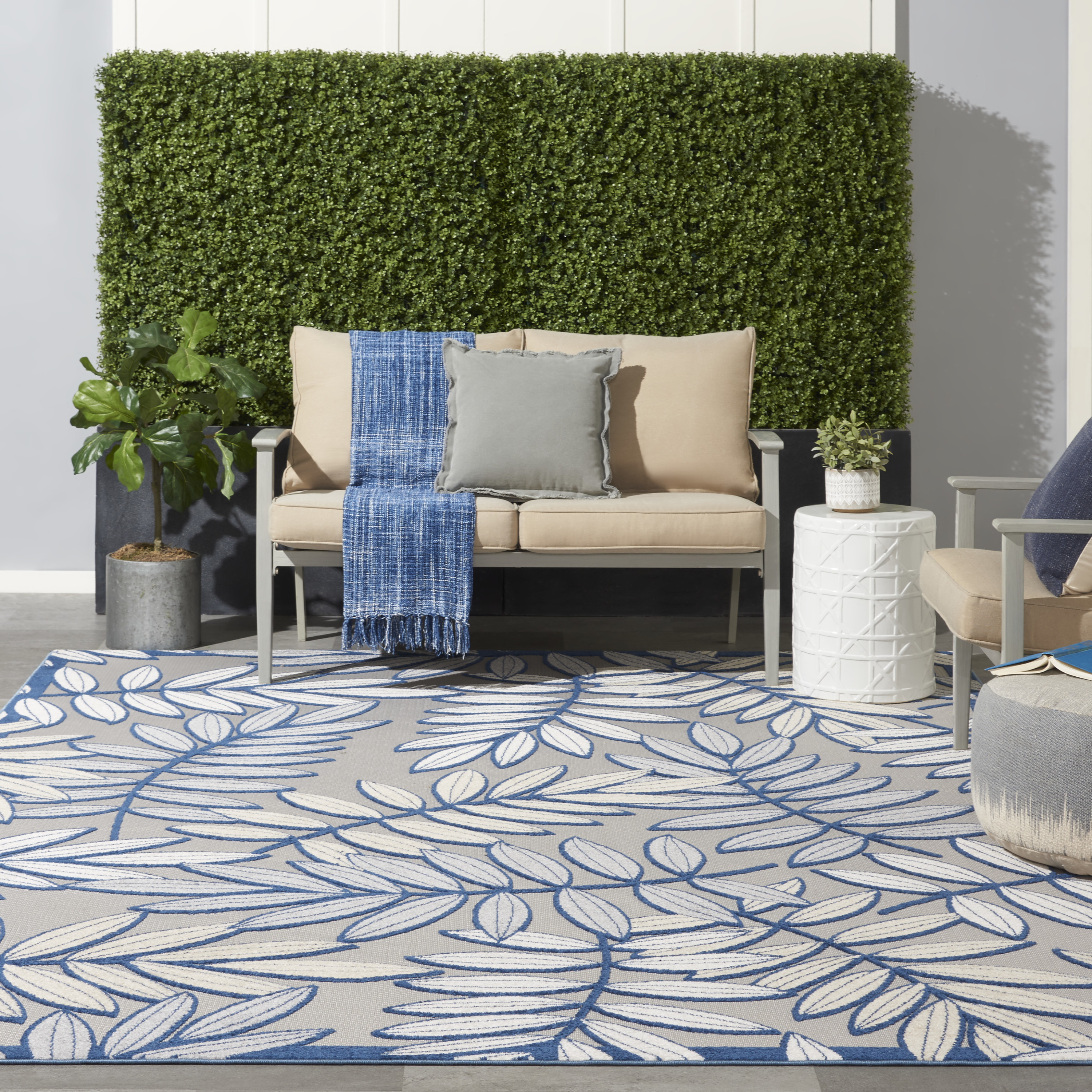 Nourison Aloha 7'10" x 10'6" Ivory Navy Tropical Rug