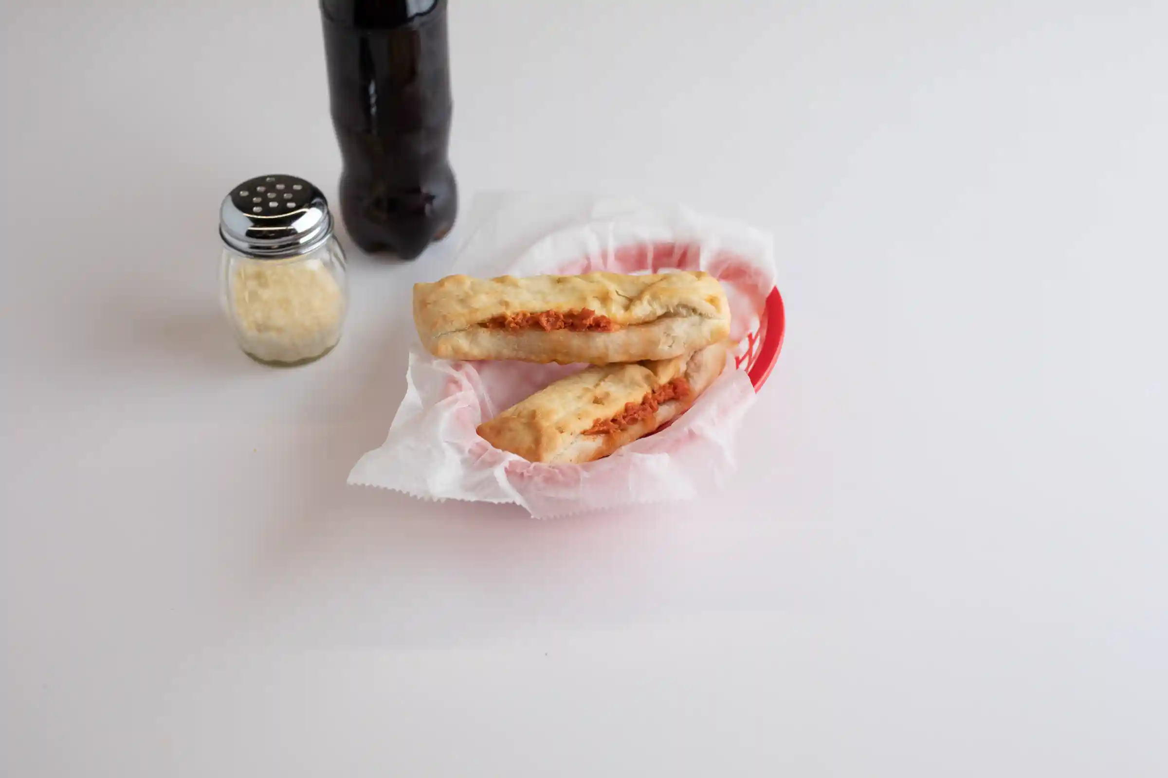 Bosco® Whole Grain Pizza Stuffed Breadsticks, 3.77 oz.https://images.salsify.com/image/upload/s--STTLHrPe--/q_25/gefmrivluvaioj2gclwb.webp