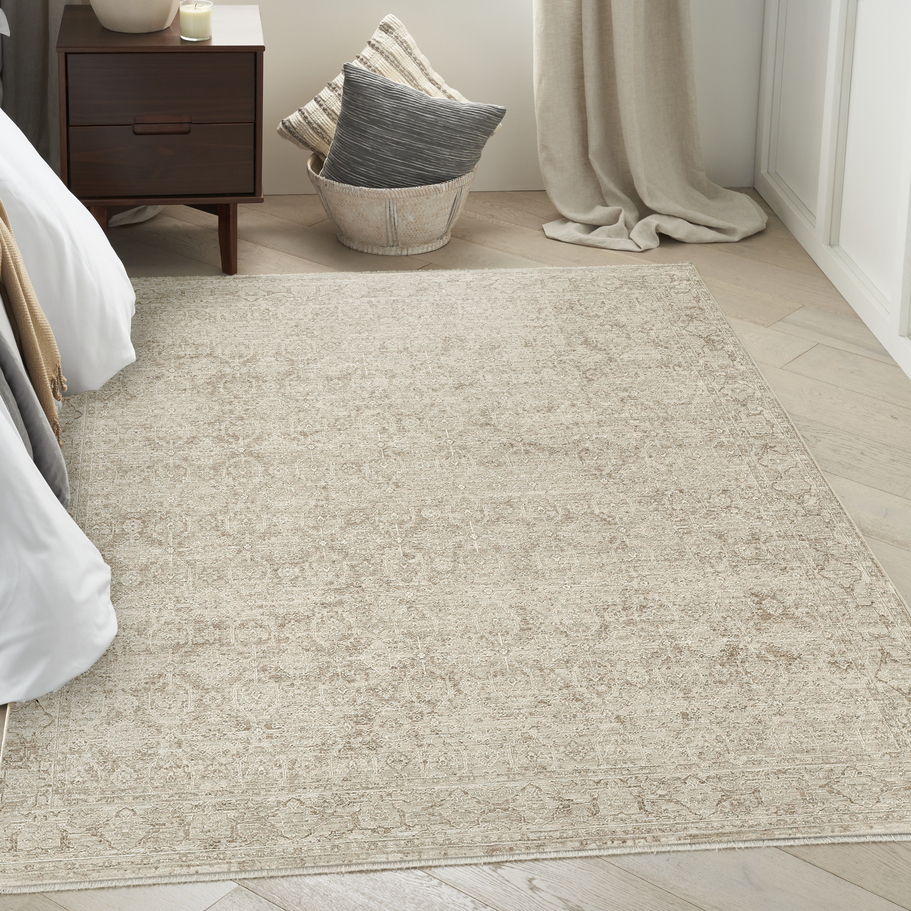 Nourison Shadows 3'11" x 5'11" Ivory Grey Vintage Indoor Rug
