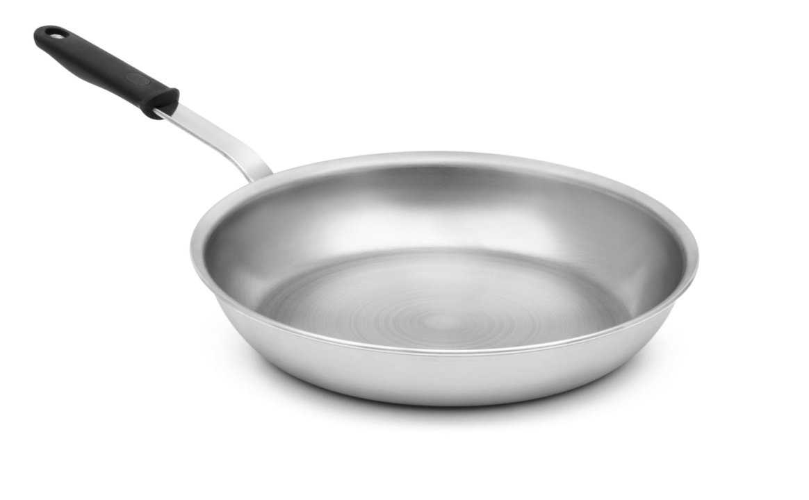 14-inch Wear-Ever® rivetless fry pan with natural finish and silicone handle