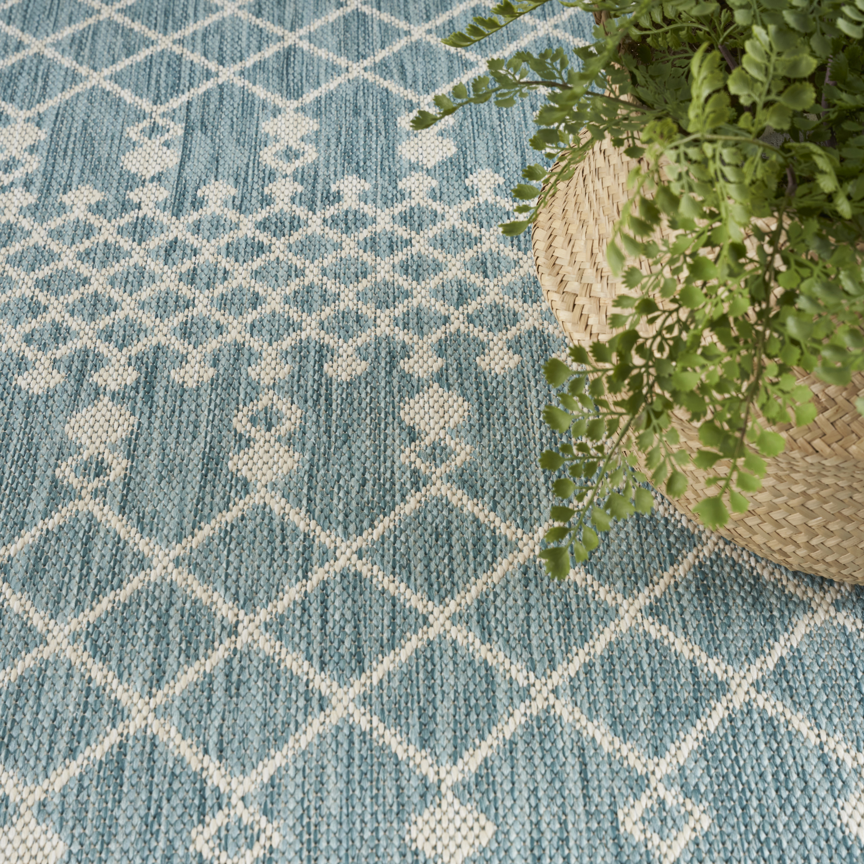 Nourison Positano 8' x Round Aqua Modern Rug