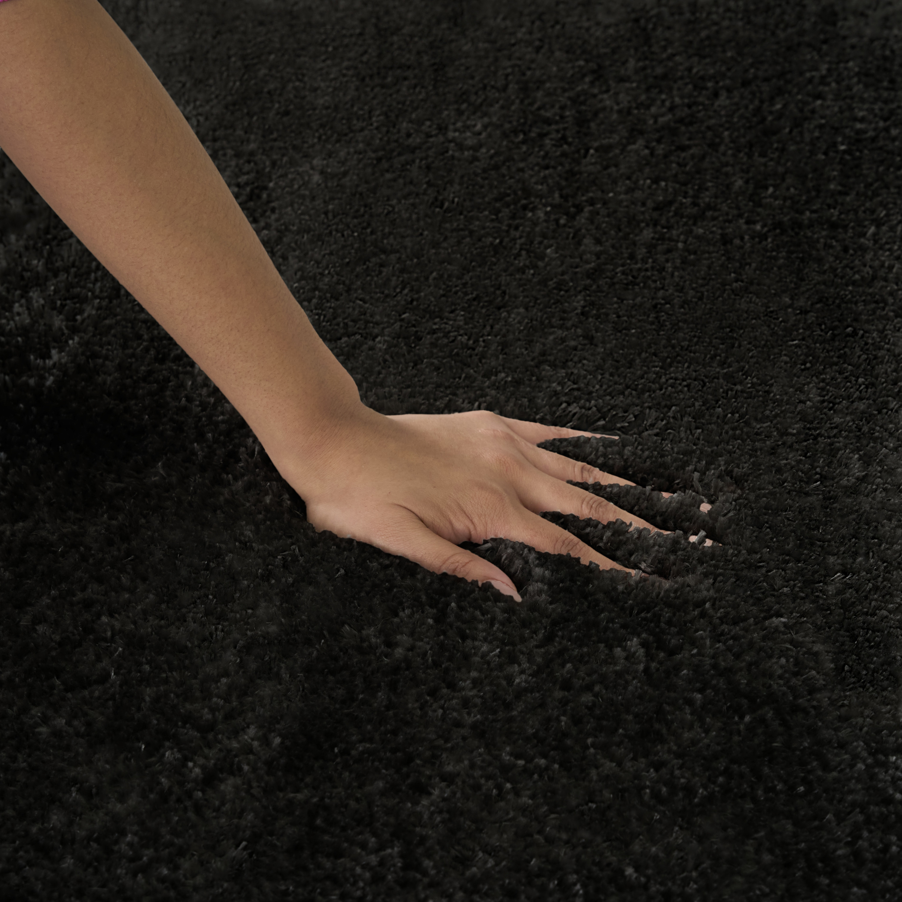Nourison Pacific Shag 7'10" x 9'10" Black Shag Indoor Rug