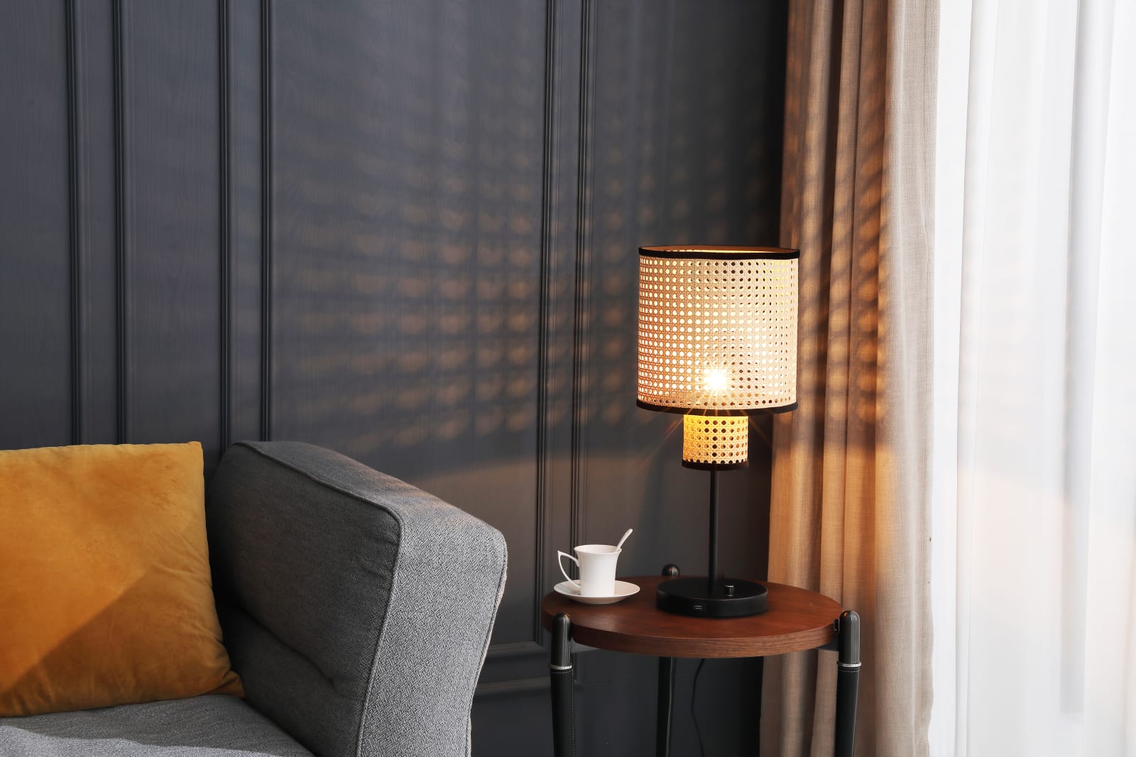 Nakuv Table Lamp — installation 3