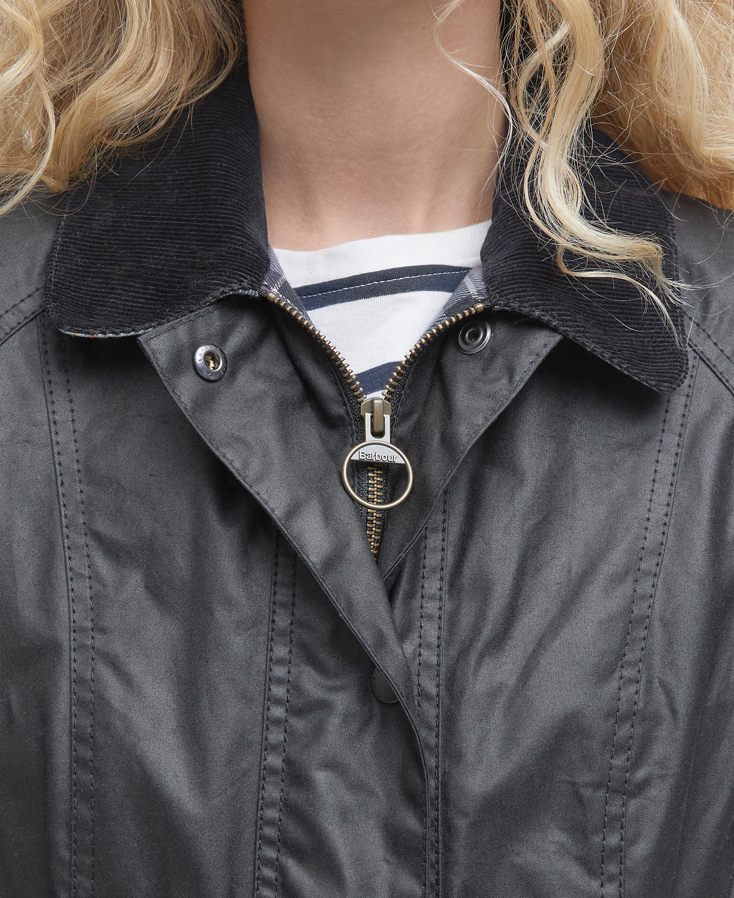 Beadnell® Waxed Jacket image number 4