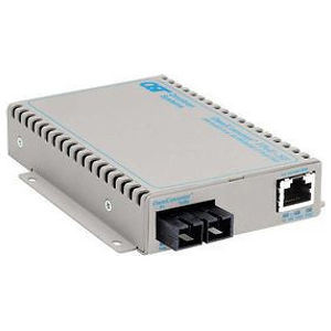 PoE+ Media Converter 10/100BASE-T to 100BASE-X