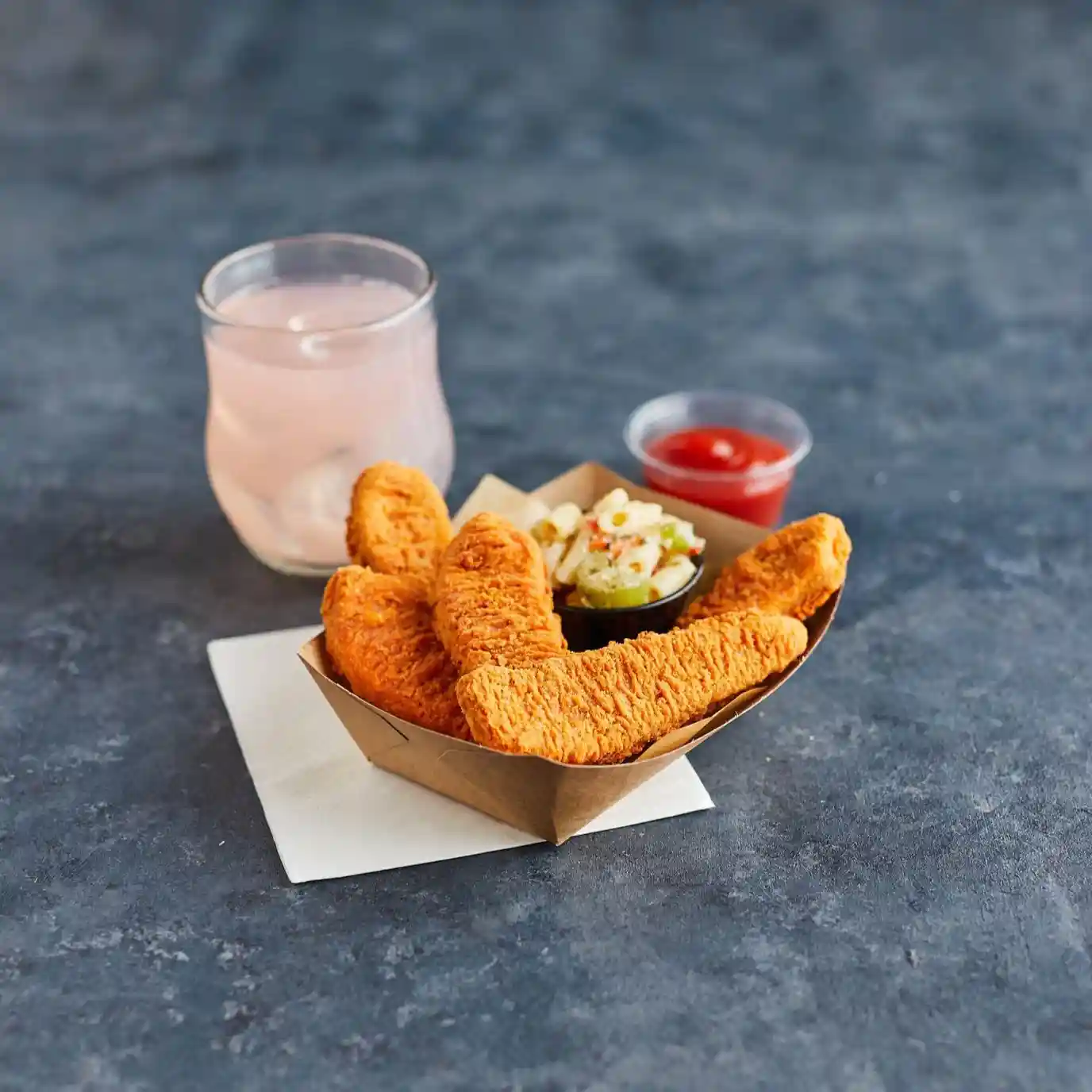 Tyson® Fully Cooked Whole Grain Breaded Hot & Spicy MWWM Chicken Tenders, CN 2.05 oz. https://images.salsify.com/image/upload/s--REK55_yU--/q_25/cdfpoyiunypnvv738yig.webp