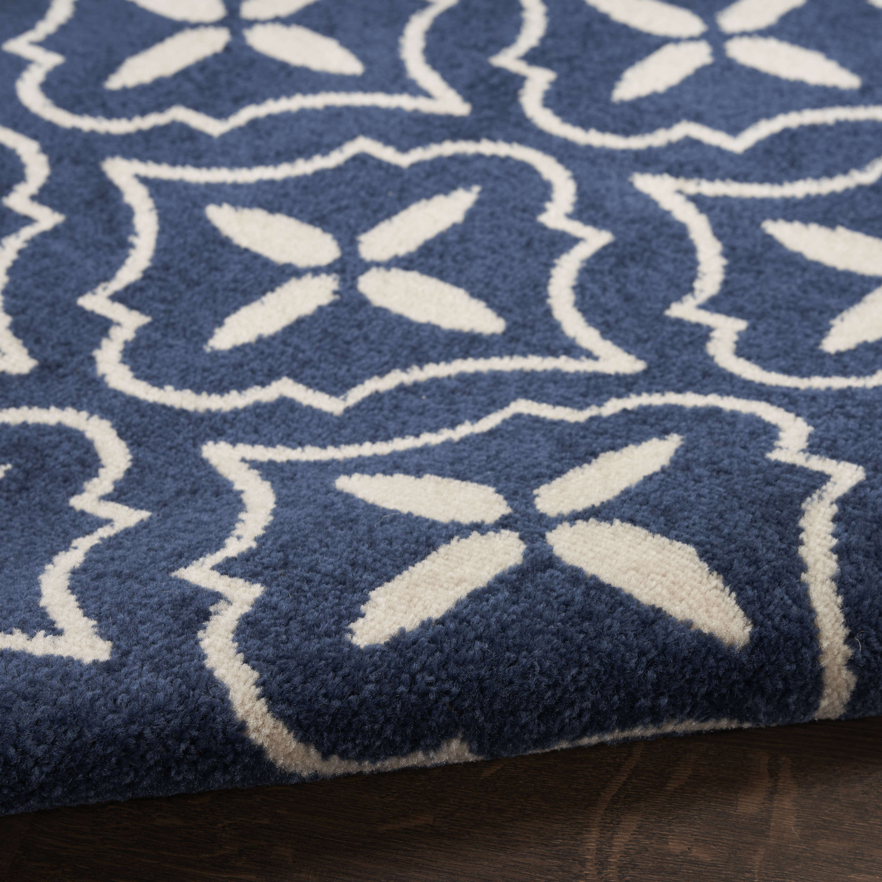 Nourison Nourison Essentials 4' x 6' Navy Ivory Modern Rug