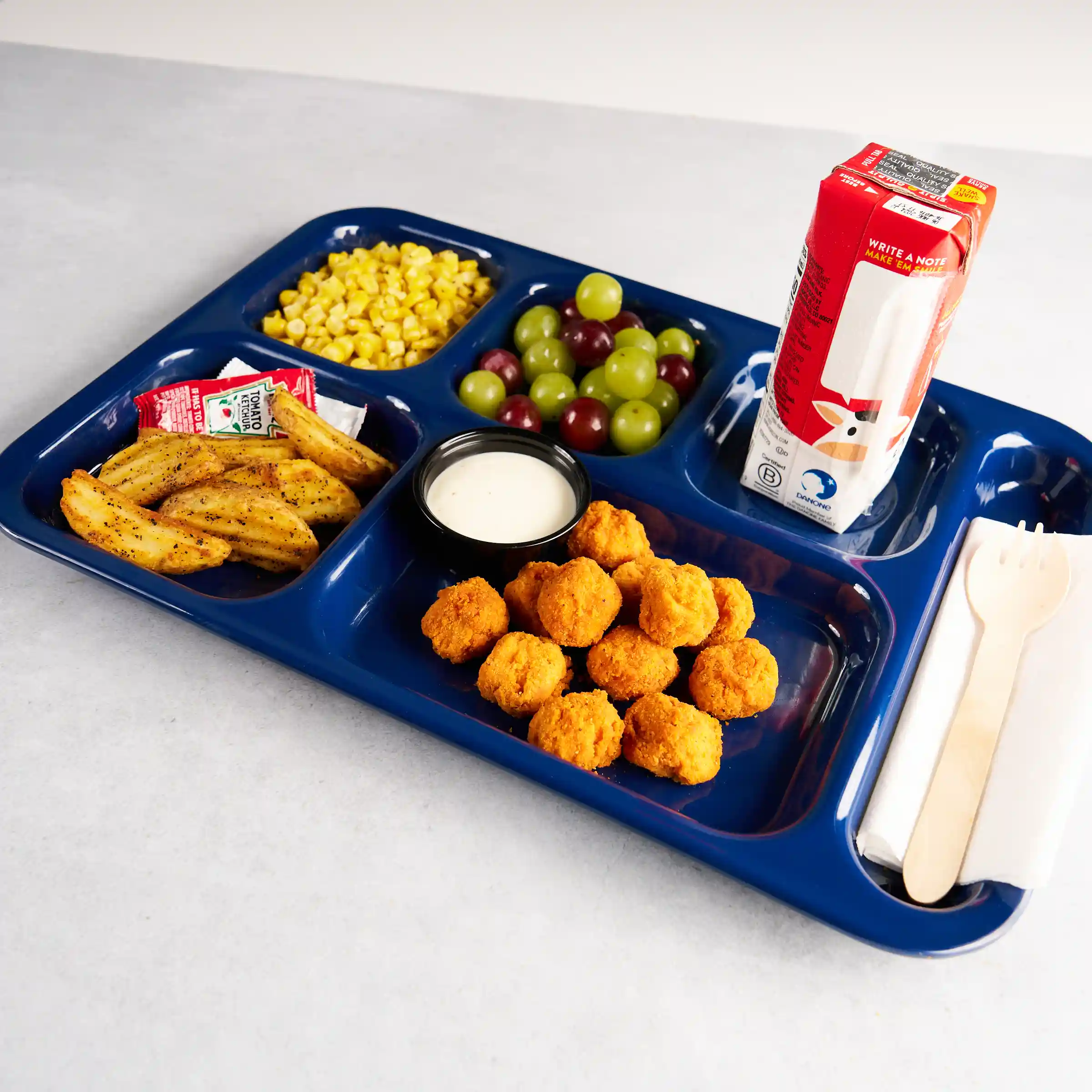 Tyson® Fully Cooked Whole Grain Hot & Spicy Popcorn Chicken, 0.28 oz., CN https://images.salsify.com/image/upload/s--orBPOWUQ--/q_25/55126879bfcdab413e484875562df7b63b085a5a.webp