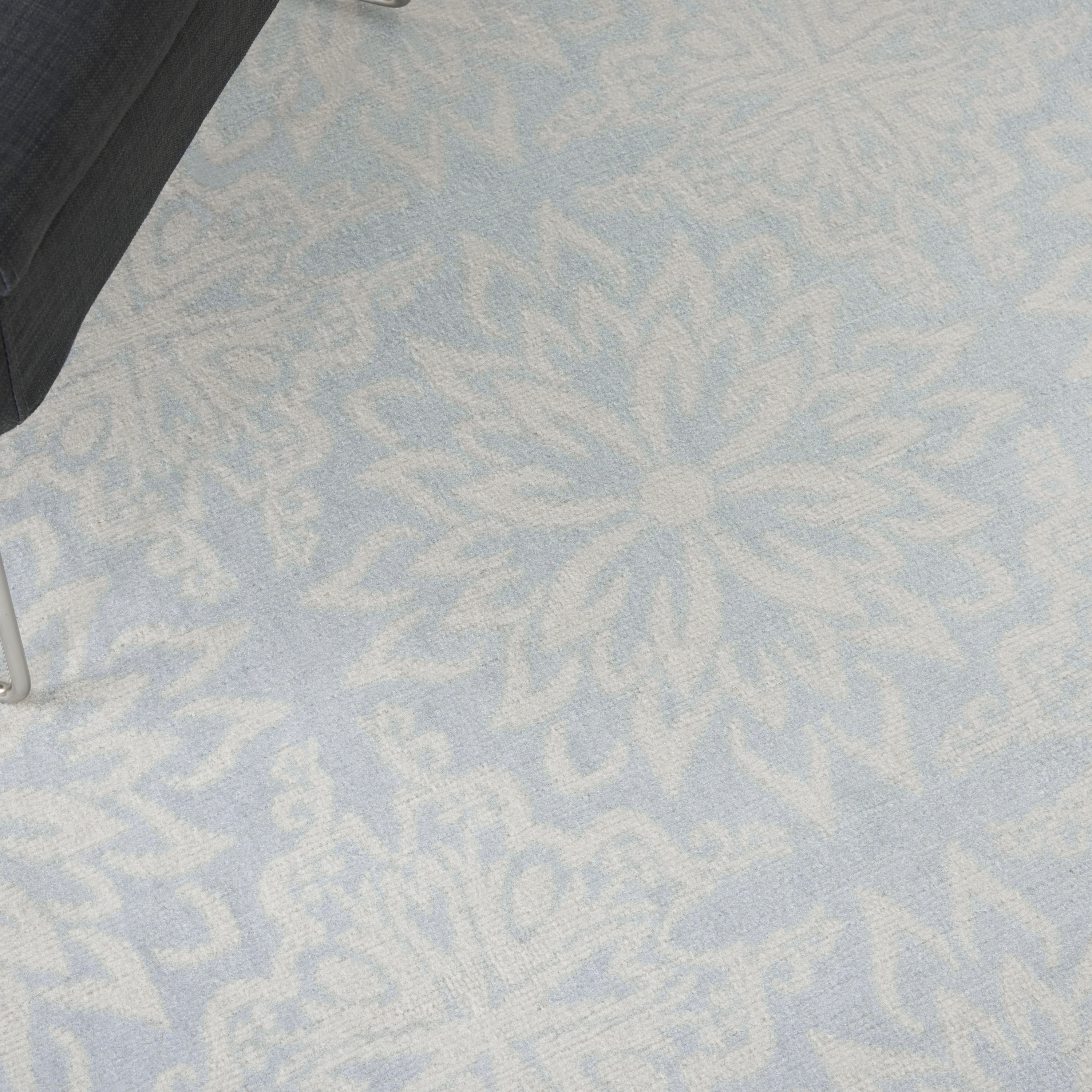 Nourison Jubilant 5'3" x 7'3" Ivory Light Blue Farmhouse Indoor Rug